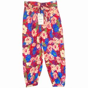 Zara Floral High Waist Cropped Pants XS